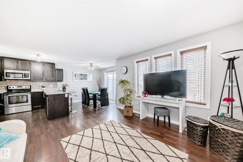 3734 9 Street Nw, Edmonton, AB 
