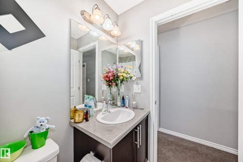 3734 9 Street Nw, Edmonton, AB 