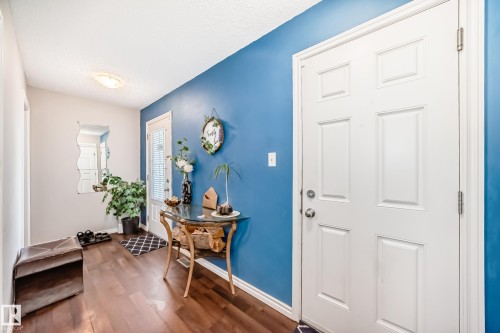 3734 9 Street Nw, Edmonton, AB 