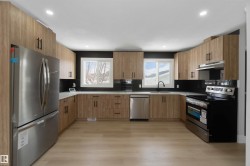 15015 95 Street NW  Edmonton, AB T5E 3Z3
