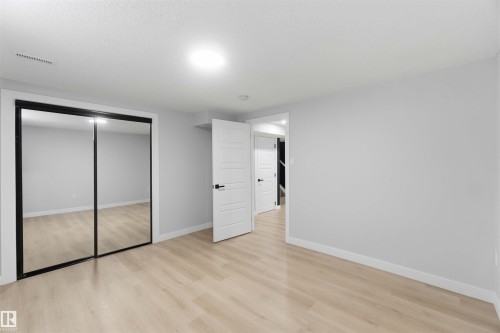 15015 95 Street Nw, Edmonton, AB 
