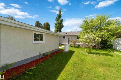 15015 95 Street Nw, Edmonton, AB 
