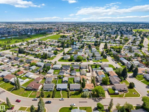 15015 95 Street Nw, Edmonton, AB 