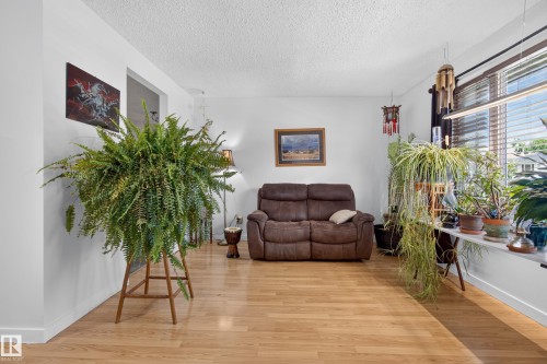 13214 38 Street Nw, Edmonton, AB 