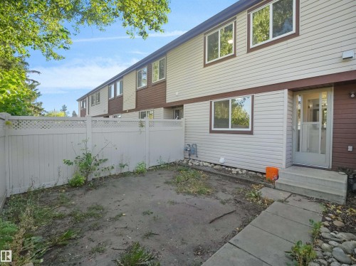 #22 13833 30 St Nw, Edmonton, AB 