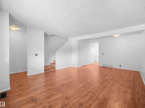 #22 13833 30 St Nw, Edmonton, AB 