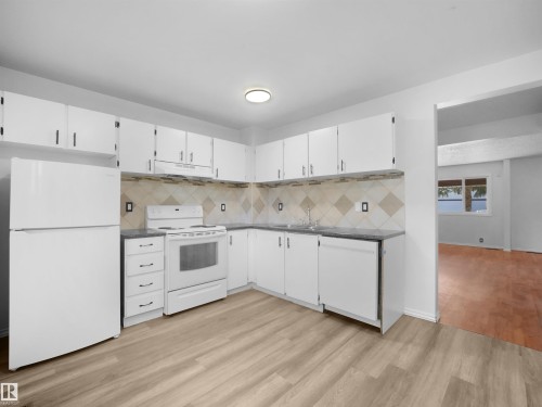 #22 13833 30 St Nw, Edmonton, AB 