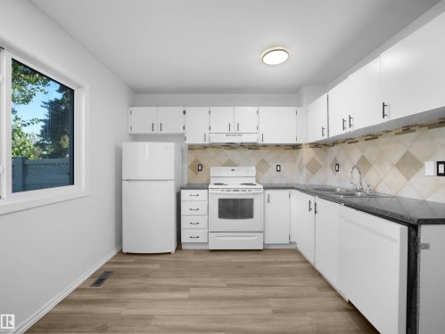 #22 13833 30 St Nw, Edmonton, AB 