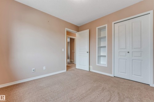 6947 19A Avenue Sw, Edmonton, AB 