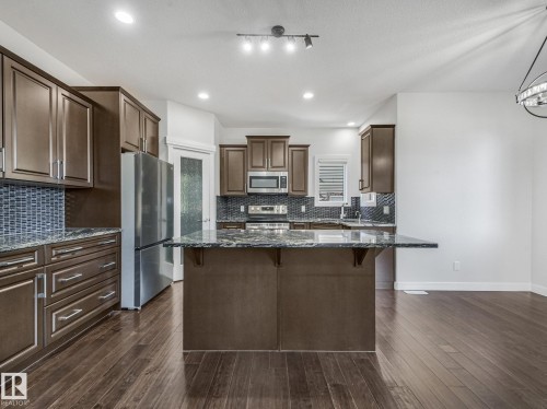 1349 Adamson Drive Sw, Edmonton, AB 
