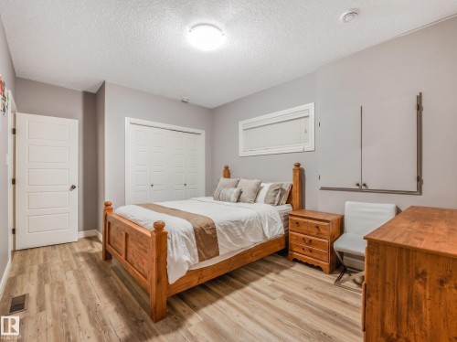 The fully finished basement includes a spacious fourth bedroom with convenient access to a full bathroom just steps away. - 3711 Westcliff Way Sw, Edmonton, AB 