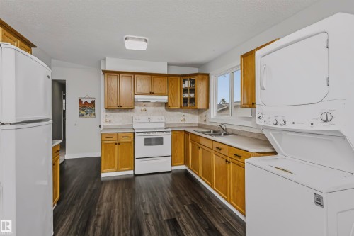 11624 152 Avenue Nw, Edmonton, AB 