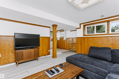 11624 152 Avenue Nw, Edmonton, AB 