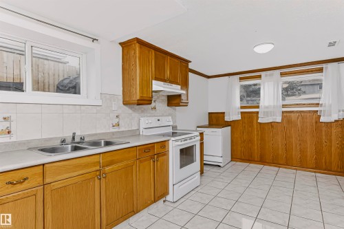 11624 152 Avenue Nw, Edmonton, AB 