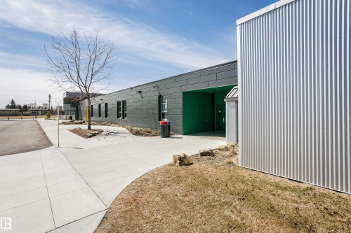 11624 152 Avenue Nw, Edmonton, AB 