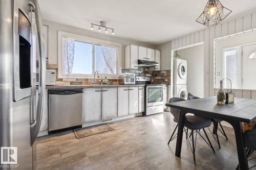 11452 39 Avenue Nw, Edmonton, AB 