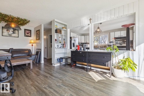 11452 39 Avenue Nw, Edmonton, AB 