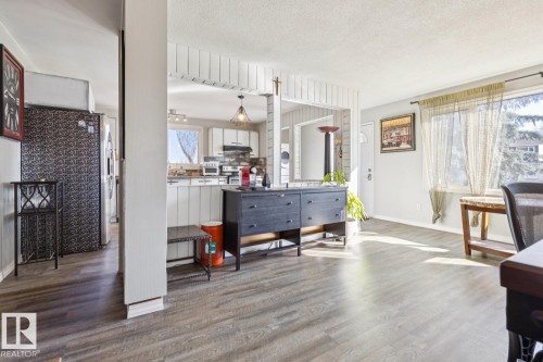11452 39 Avenue Nw, Edmonton, AB 