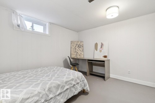 11452 39 Avenue Nw, Edmonton, AB 