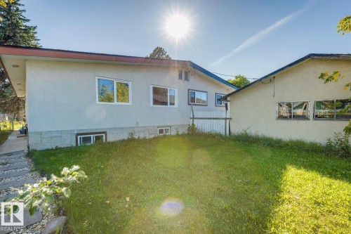 11452 39 Avenue Nw, Edmonton, AB 