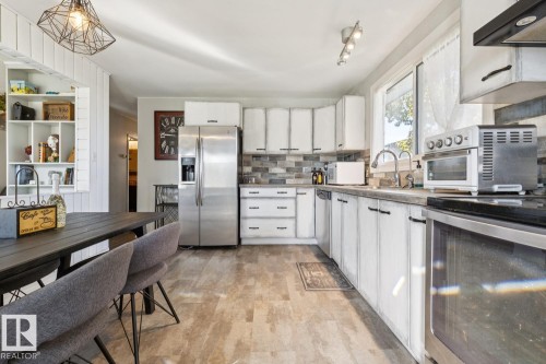 11452 39 Avenue Nw, Edmonton, AB 
