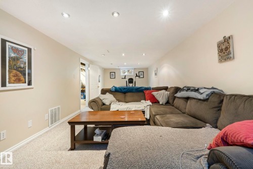 11331 60 Street Nw, Edmonton, AB 