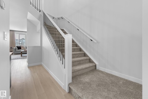 1415 Cristall Place Sw, Edmonton, AB - Indoor Photo Showing Other Room