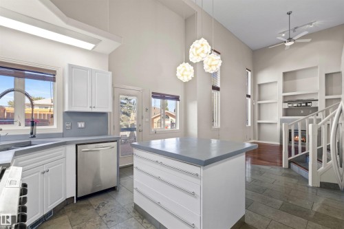 446 Ormsby Road Nw, Edmonton, AB 