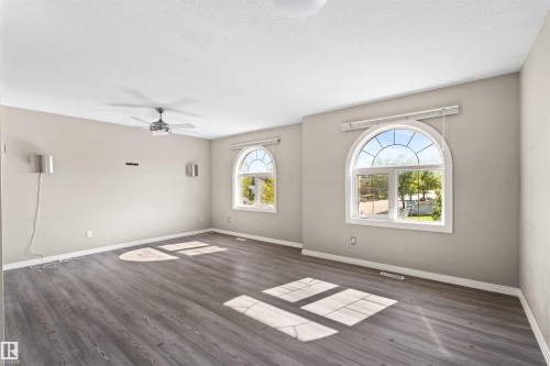 446 Ormsby Road Nw, Edmonton, AB 
