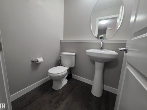 #20 2004 Trumpeter Wy Nw, Edmonton, AB - Indoor Photo Showing Bathroom