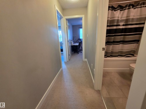 #20 2004 Trumpeter Wy Nw, Edmonton, AB - Indoor Photo Showing Other Room