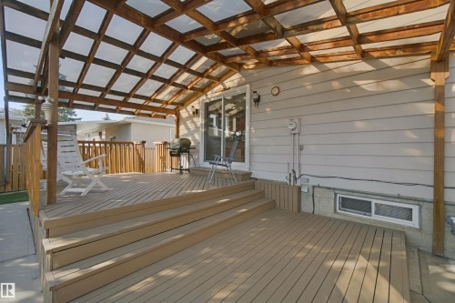 Covered multi-level deck - 11439 144 Avenue Nw, Edmonton, AB 