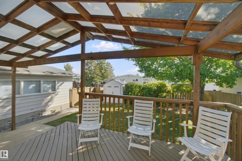 Covered multi-level deck - 11439 144 Avenue Nw, Edmonton, AB 