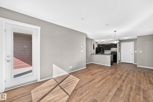 #219 5816 Mullen Pl Nw, Edmonton, AB - Indoor
