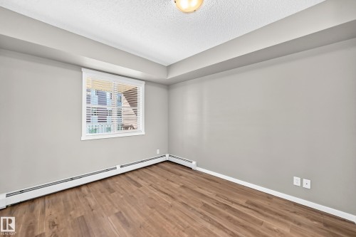 #219 5816 Mullen Pl Nw, Edmonton, AB - Indoor Photo Showing Other Room