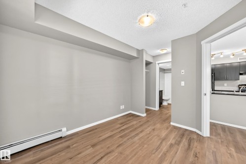 #219 5816 Mullen Pl Nw, Edmonton, AB - Indoor Photo Showing Other Room
