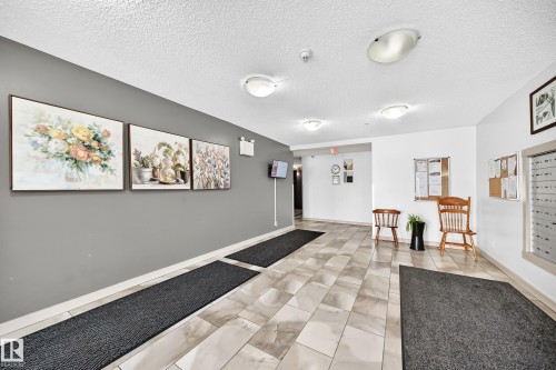#219 5816 Mullen Pl Nw, Edmonton, AB - Indoor Photo Showing Other Room
