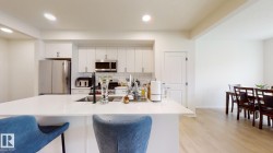 2164 52 Street SW  Edmonton, AB T6X 1Z7