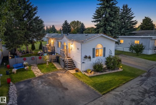 707 Evergreen Park Northwest  Edmonton, AB T5Y 4M2