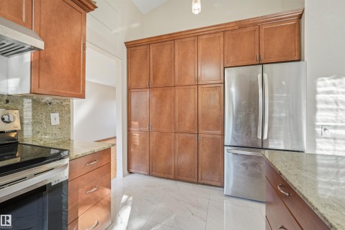 18623 70 Avenue Nw, Edmonton, AB 