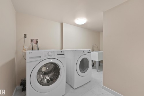 18623 70 Avenue Nw, Edmonton, AB 
