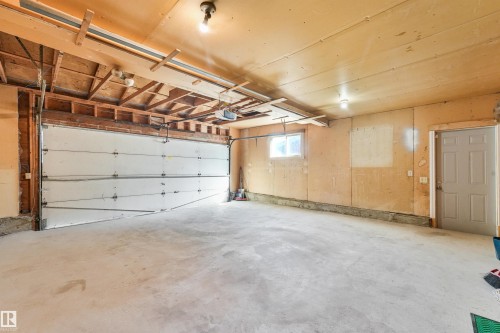 18623 70 Avenue Nw, Edmonton, AB 
