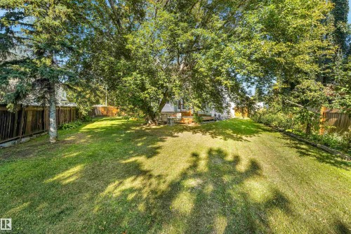 18623 70 Avenue Nw, Edmonton, AB 