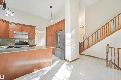 18623 70 Avenue Nw, Edmonton, AB 