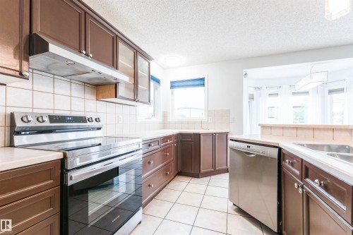 14916 136 Street Nw, Edmonton, AB 