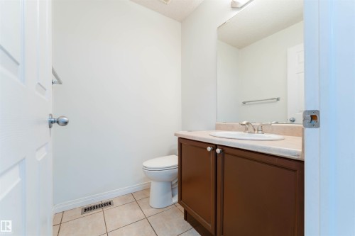 14916 136 Street Nw, Edmonton, AB 