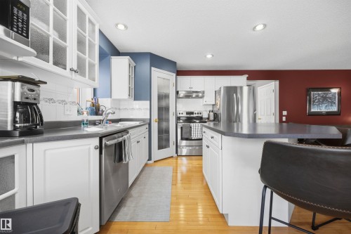 10885 75 Street Nw, Edmonton, AB 
