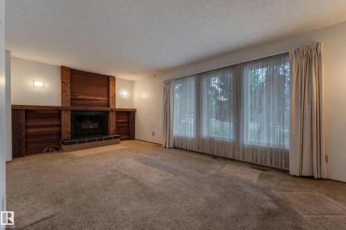 7047 32 Avenue Nw, Edmonton, AB 