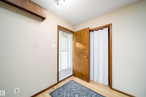 12825 102 Street Nw, Edmonton, AB 