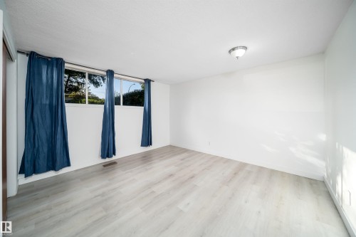 12825 102 Street Nw, Edmonton, AB 